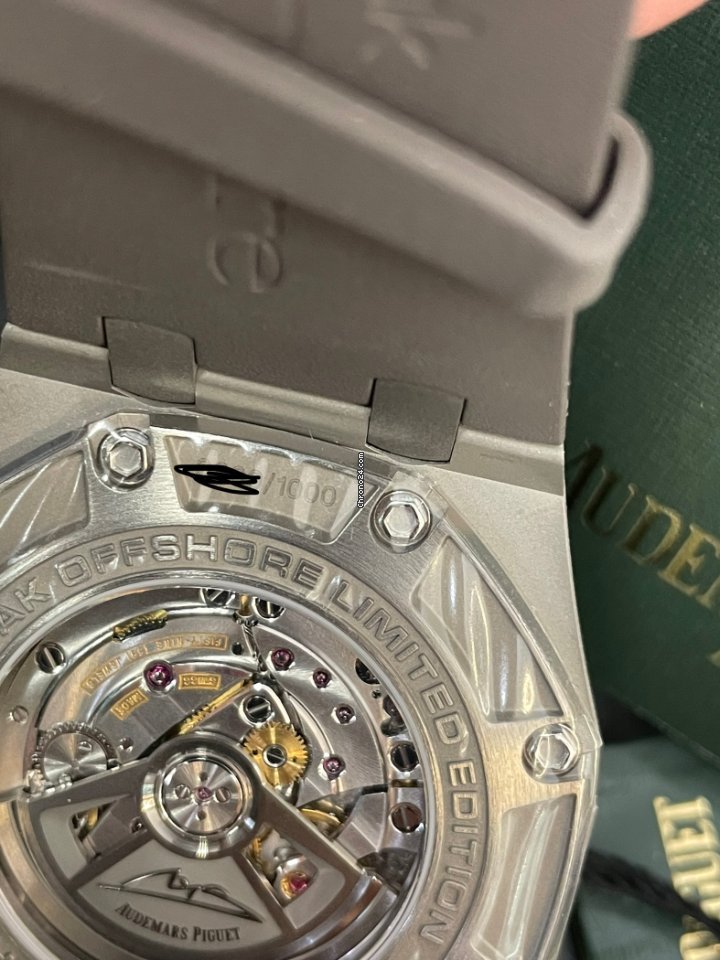 IMG_9081 Audemars Piguet Royal Oak Offshore Chronograph Mens watch Unisex Automatic Titanium 26568IM.OO.A004CA.01 Replica 7