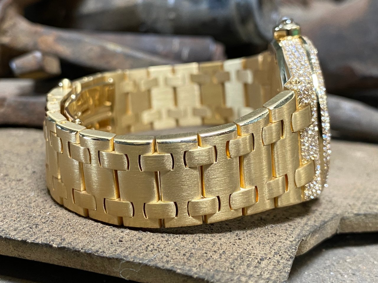 Audemars Piguet Royal Oak Lady Womens watch Quartz Yellow gold 67605BA.ZZ.D080SU.01 Replica 7