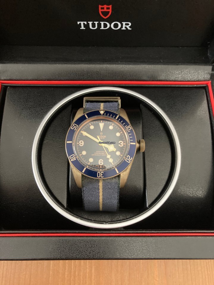 IMG_9081 Tudor Black Bay Bronze Mens watch Unisex Automatic Bronze Special Edition 79250BB Replica 7