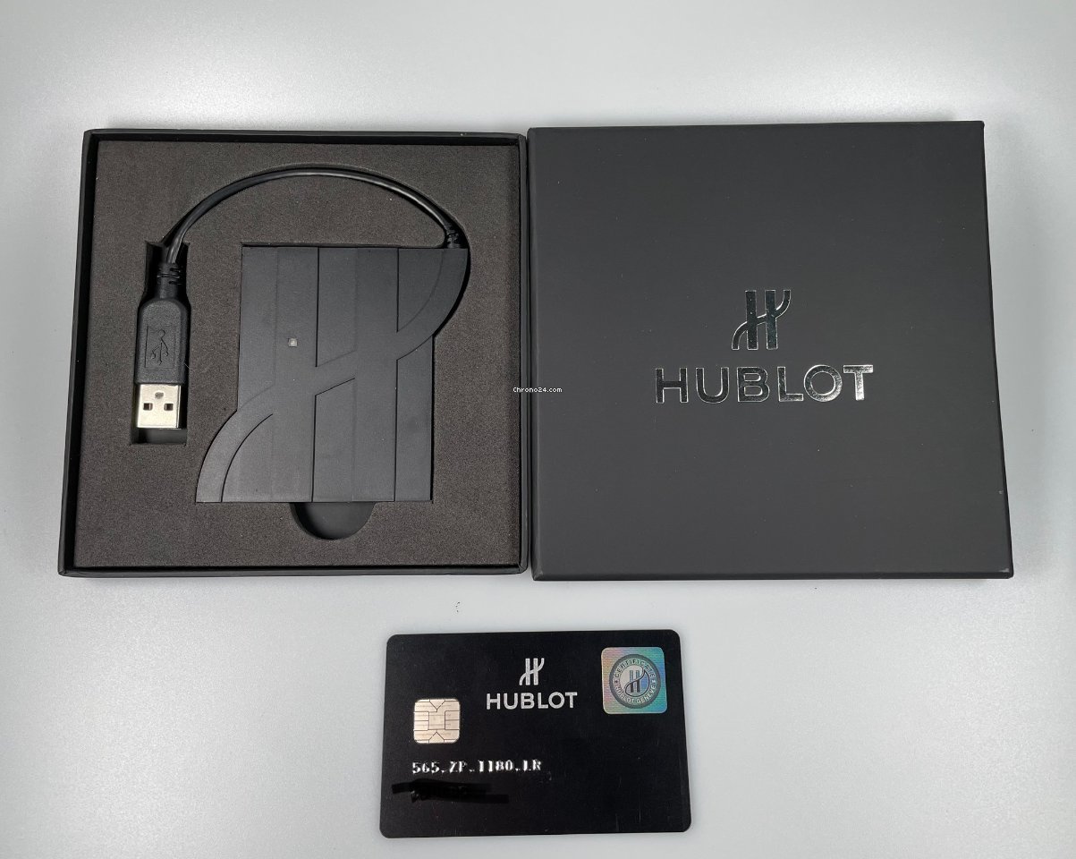 Hublot Classic Fusion 45, 42, 38, 33 mm Womens watch Automatic Titanium 565.ZP.1180.LR Replica 7