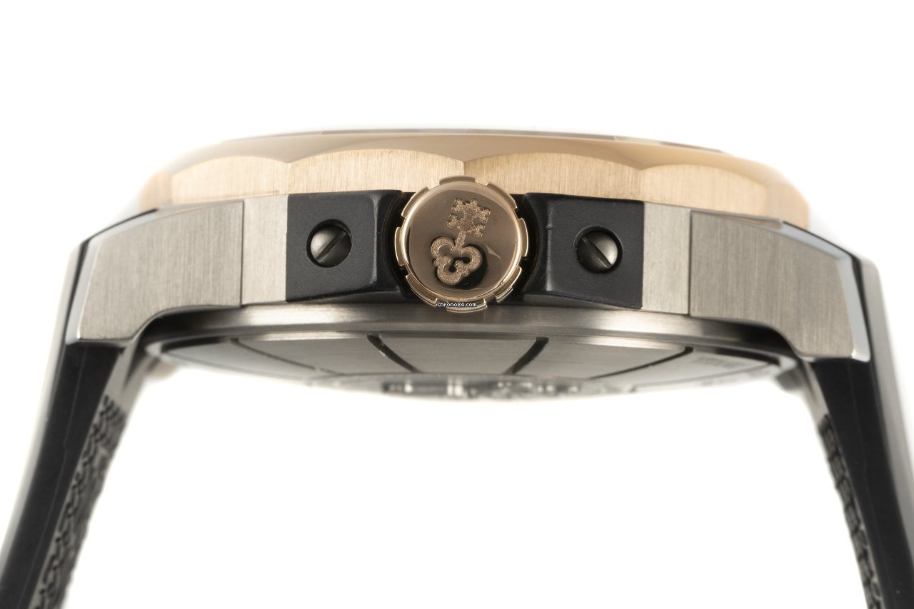 IMG_9081 Corum Admirals Cup Mens watch Unisex Automatic Titanium 01.0002 Replica 7