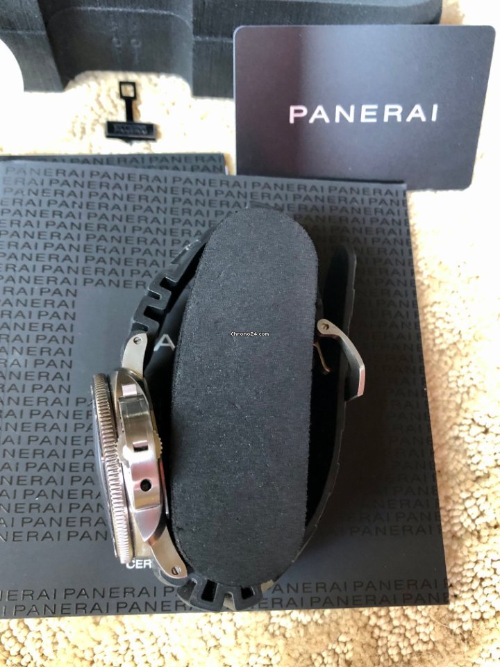 Panerai Luminor Submersible 1950 3 Days Automatic Mens watch Unisex Automatic Titanium PAM 692 Replica 7
