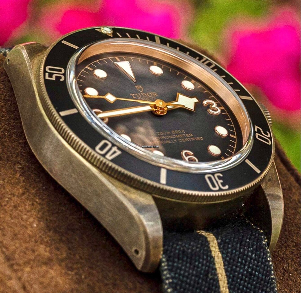 IMG_9081 Tudor Black Bay Bronze Mens watch Unisex Automatic Bronze M79250BA Replica 7