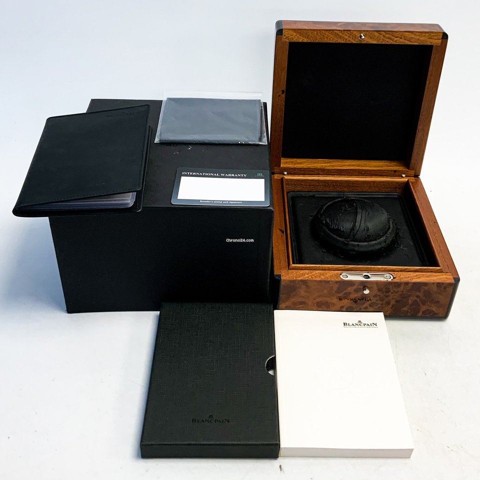 IMG_9081 Blancpain Leman Reveil GMT Mens watch Unisex Automatic Titanium 2041-12A30-64B Replica 7