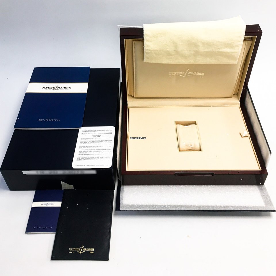 IMG_9081 Ulysse Nardin GMT + - Perpetual Mens watch Unisex Automatic White gold 320-22 32 Replica 7