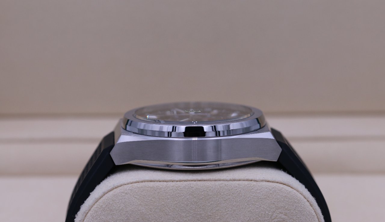 IMG_9081 Zenith Defy El Primero Mens watch Unisex Automatic Titanium 95.9000.9004 78.R782 Replica 7