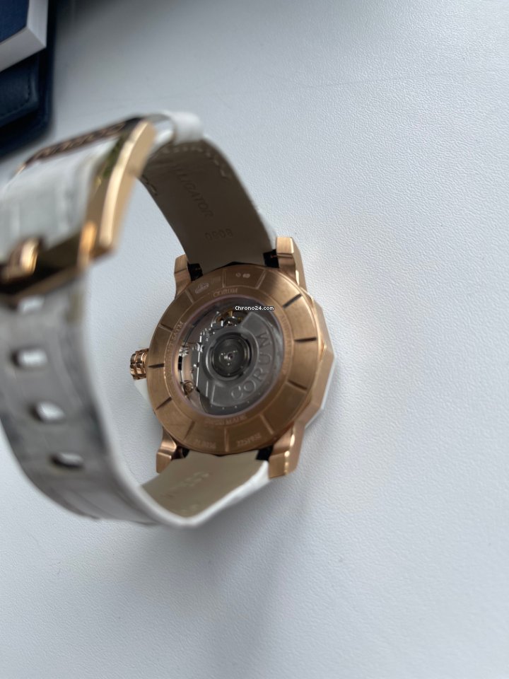 Corum Admirals Cup Competition 40 Womens watch Manual winding Rose gold 082.951.85 0089 PN34 Replica 7