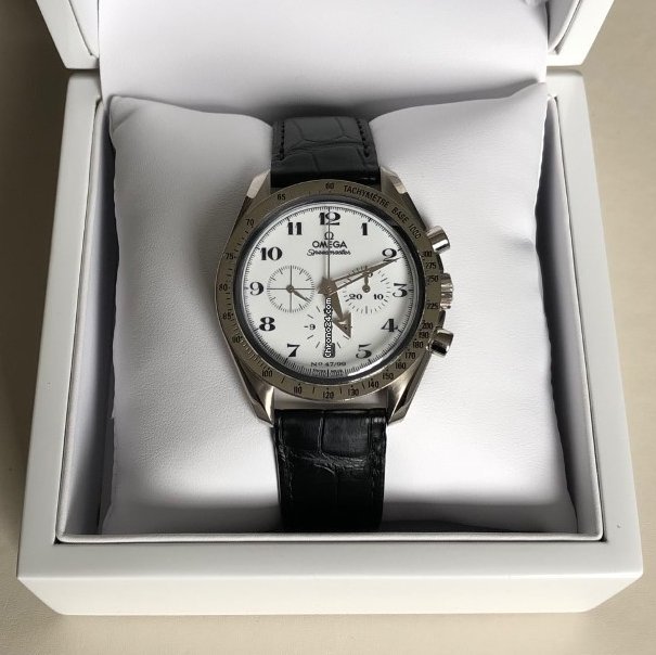 Omega Speedmaster Broad Arrow Mens watch Unisex Automatic White gold 78020450 Replica 7