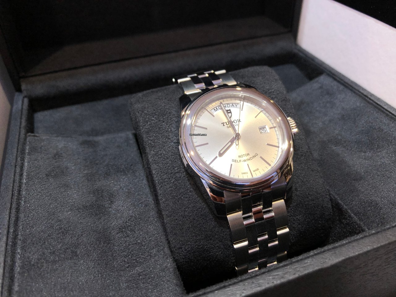 IMG_9081 Tudor Glamour Date-Day Mens watch Unisex Automatic Steel M56000-0005 Replica 7