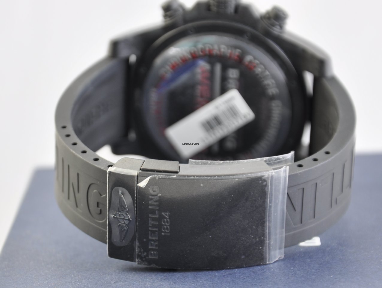 IMG_9081 Breitling Avenger Hurricane Mens watch Unisex Automatic Carbon XB1210E41B1S1 Replica 7