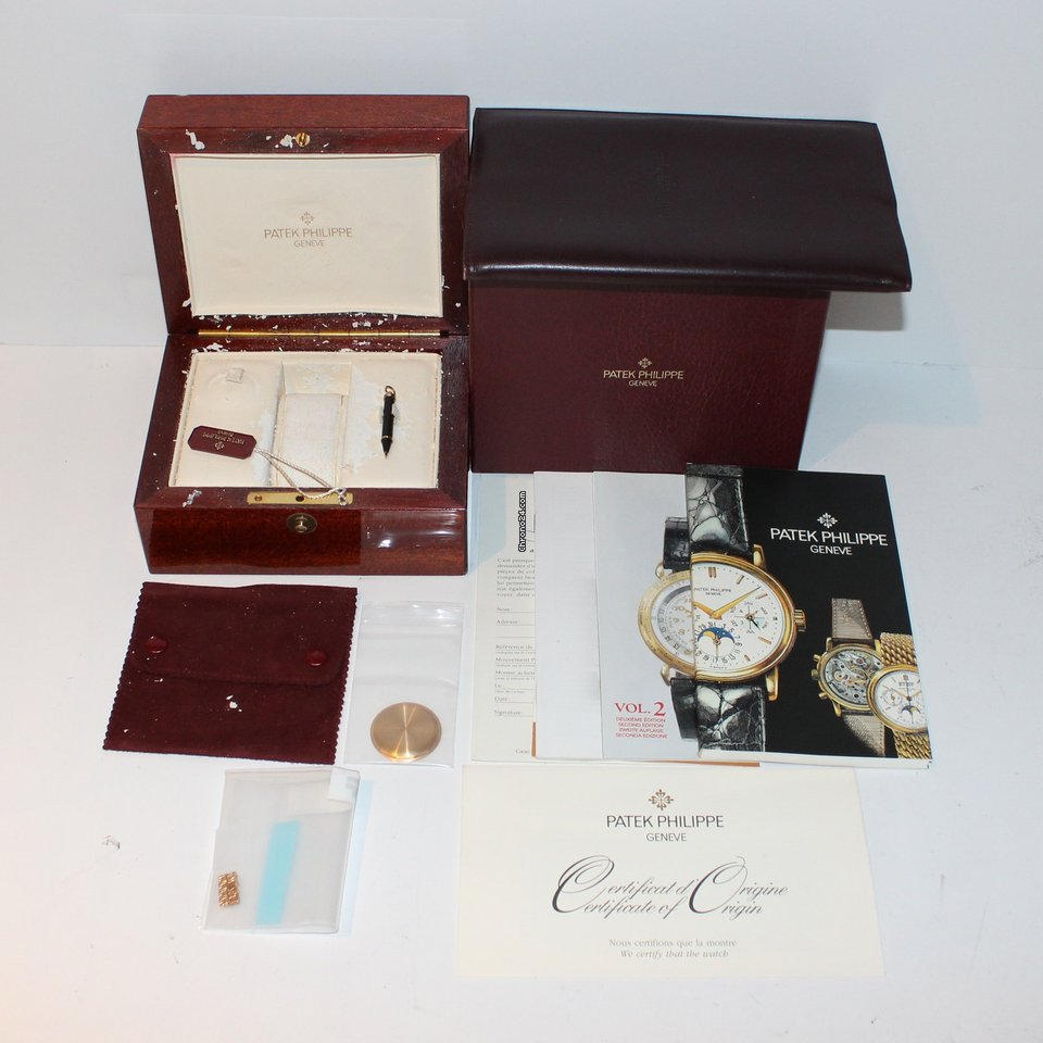 Patek Philippe Perpetual Calendar Chronograph Mens watch Unisex Manual winding Yellow gold 3970 002R Replica 7