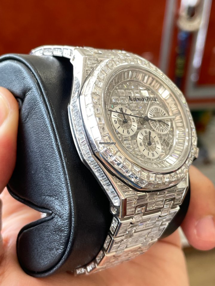 IMG_9081 Audemars Piguet Royal Oak Chronograph Mens watch Unisex Automatic White gold 26331ST.OO.1220ST.02 Replica 7