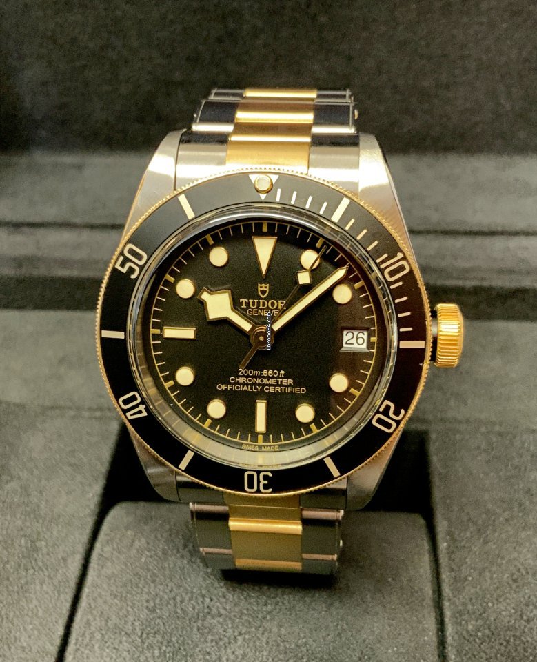 IMG_9081 Tudor Black Bay S&G Mens watch Unisex Automatic Gold Steel 79733N Replica 7