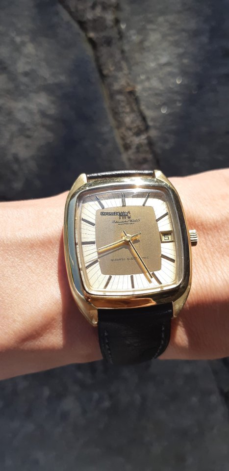 IMG_9081 IWC Mens watch Unisex Quartz Yellow gold 3203 Replica 7