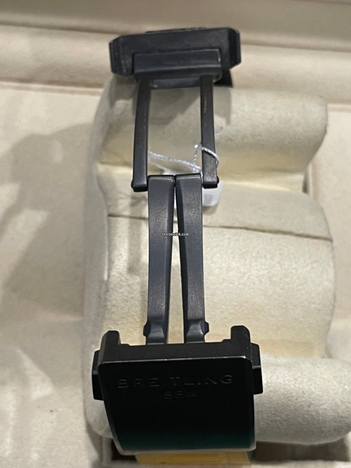 Breitling Cockpit B50 Quartz Titanium VB5010A4 BD41 242S V20DSA.4 Replica 7