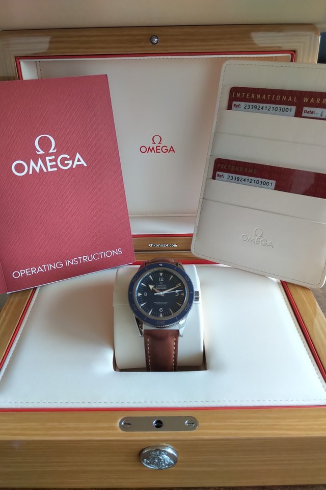 Omega Seamaster 300 Mens watch Unisex Automatic Titanium 233.92.41.21.03.001 Replica 7