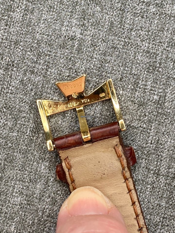 IMG_9081 Vacheron Constantin Overseas Mens watch Unisex Automatic Yellow gold 42050 423J Replica 7