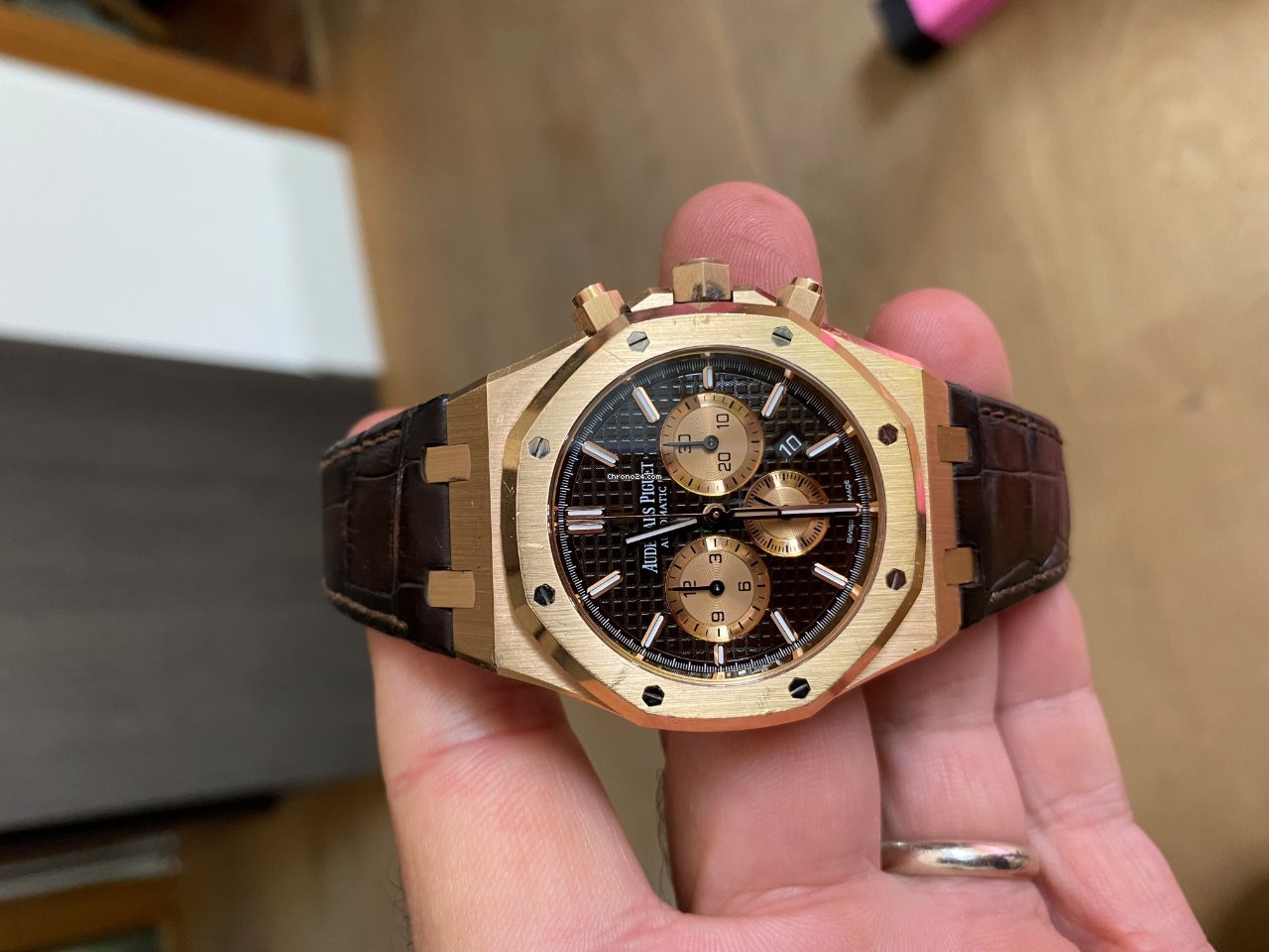 IMG_9081 Audemars Piguet Royal Oak Chronograph Mens watch Unisex Automatic Rose gold 263310R.00D821CR.01 Replica 7