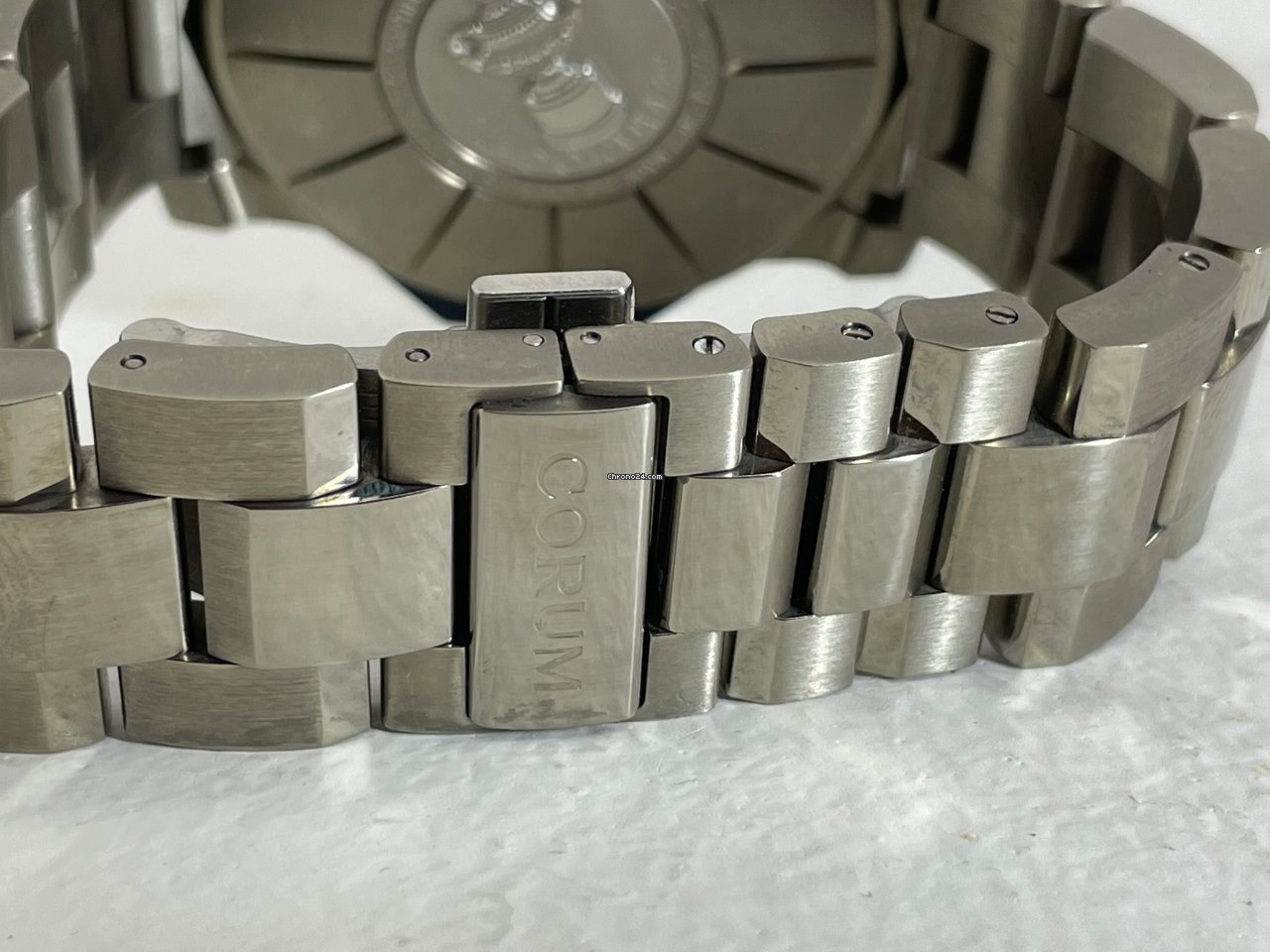 IMG_9081 Corum Admirals Cup Competition 48 Mens watch Unisex Automatic Titanium 947.933.04 Replica 7