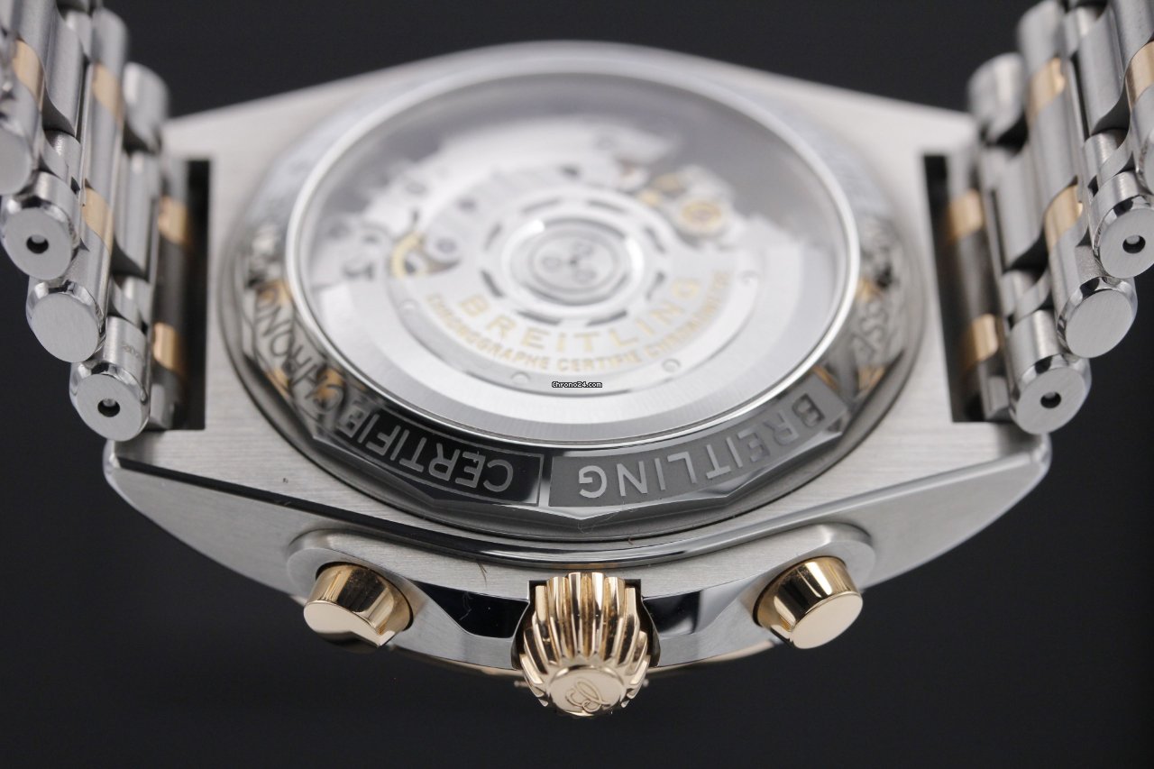 Breitling Chronomat Gold Steel UB0134 Replica 7