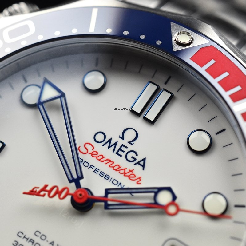 IMG_9081 Omega Seamaster Diver 300 M Mens watch Unisex Automatic 212.32.41.20.04.001 Replica 7