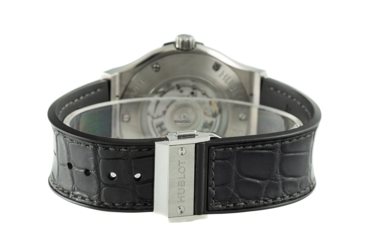 IMG_9081 Hublot Classic Fusion Racing Grey Mens watch Unisex Automatic Titanium 511.NX.7071.LR Replica 7
