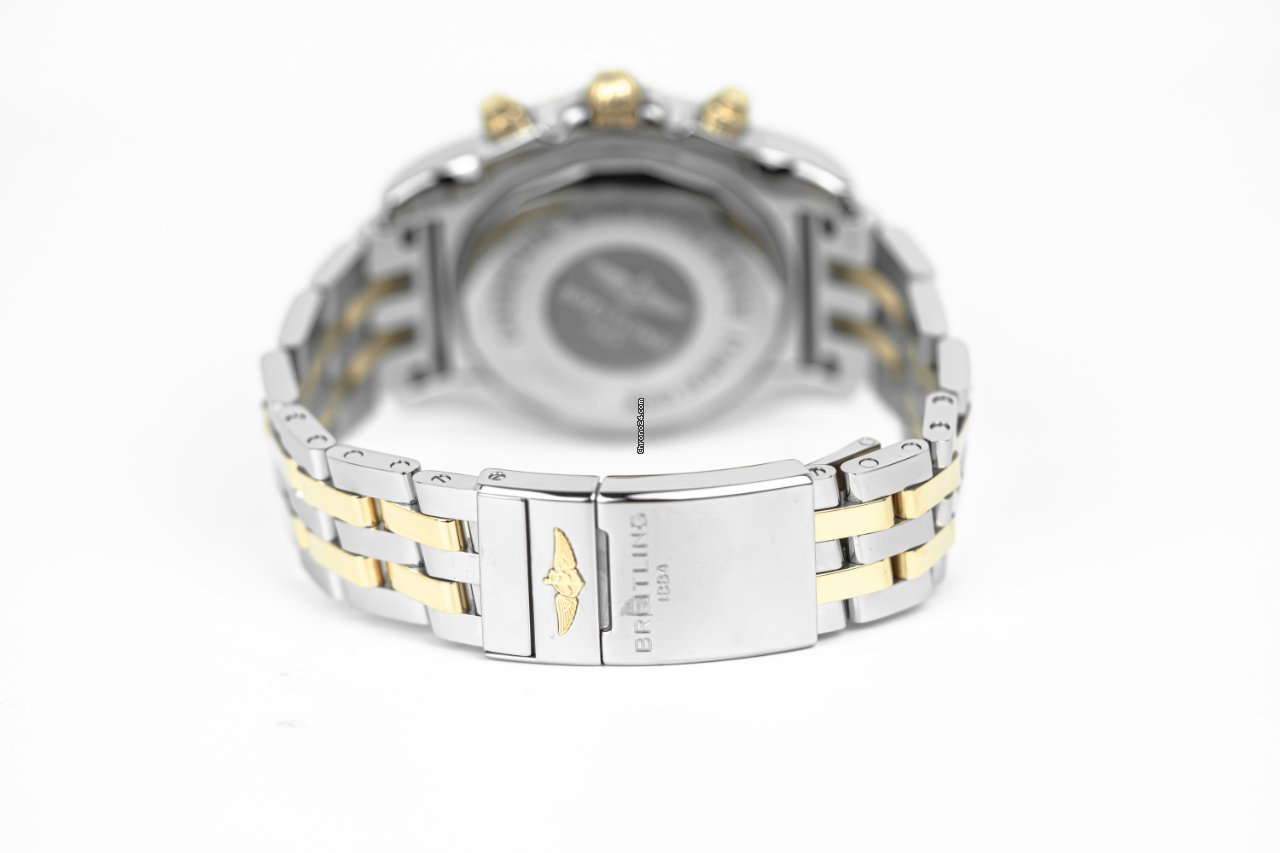 IMG_9081 Breitling Chronomat 44 Mens watch Unisex Automatic Gold Steel CB0110121B1C1 Replica 7