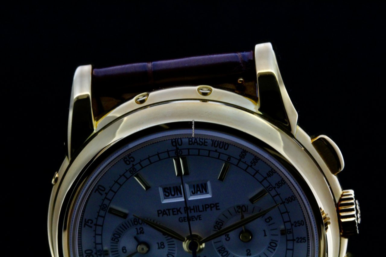 IMG_9081 Patek Philippe Perpetual Calendar Chronograph Manual winding Yellow gold 5970J-001 Replica 7