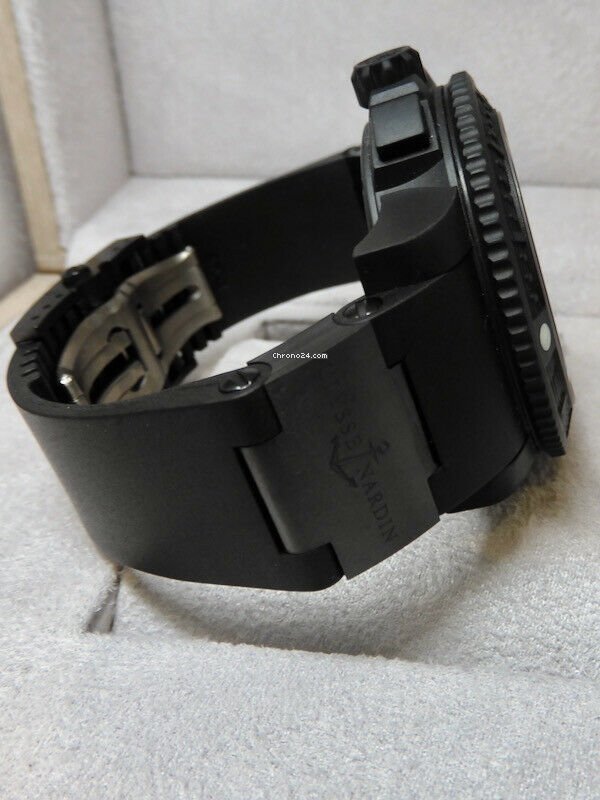 IMG_9081 Ulysse Nardin Diver Black Sea Automatic Steel 353-92-3C Replica 7