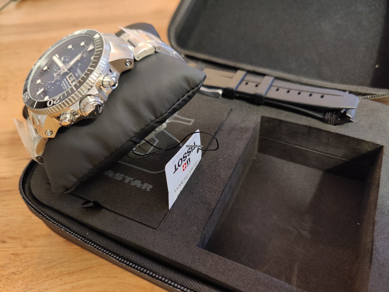 IMG_9081 Tissot Seastar 1000 Mens watch Unisex Automatic Steel T1206141104100 Replica 7