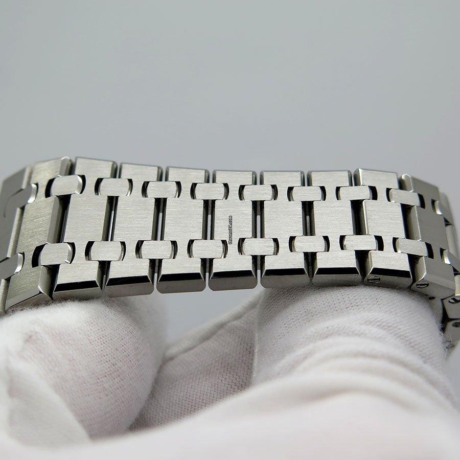 IMG_9081 Audemars Piguet Royal Oak Selfwinding Mens watch Unisex Automatic Steel 15400ST Replica 7