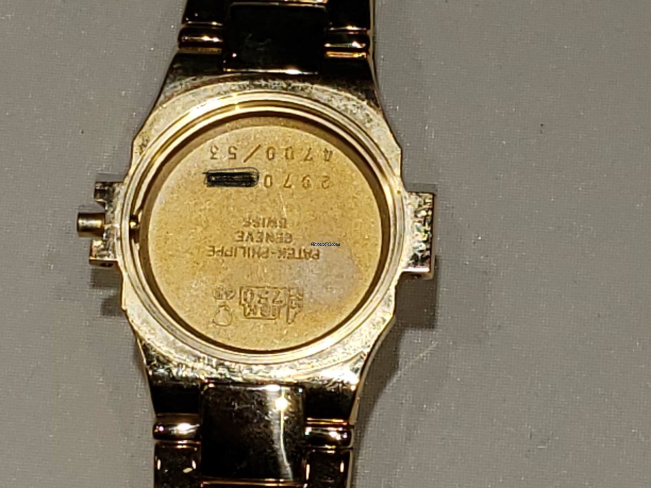 Patek Philippe Nautilus Womens watch Quartz Yellow gold 4700 Replica 7