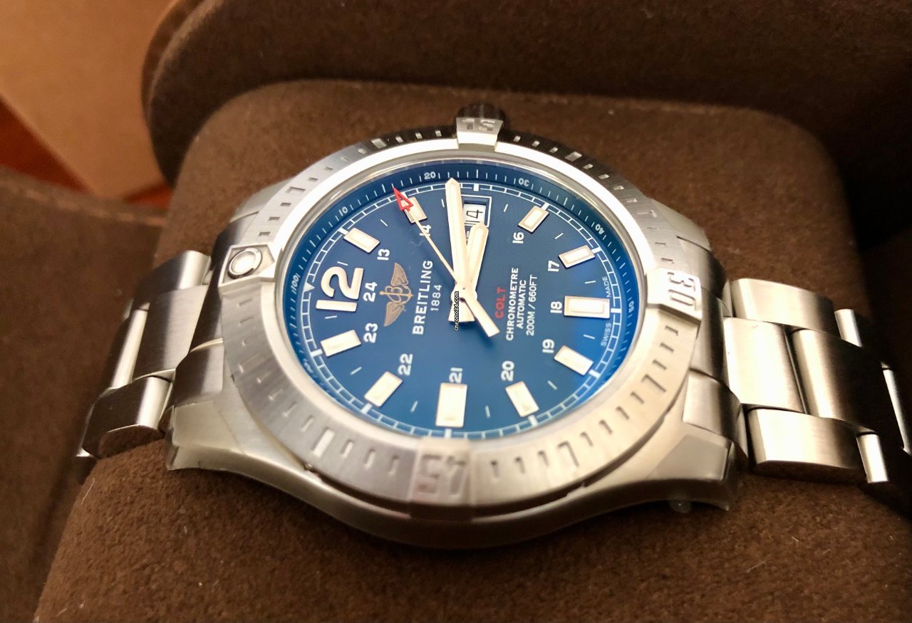 Breitling Chronomat Colt Mens watch Unisex Automatic Steel A17313101C1A1 Replica 7