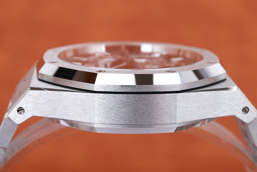 IMG_9081 Audemars Piguet Royal Oak Selfwinding Mens watch Unisex Automatic White gold 26239BC.OO.1220BC.01 Replica 7