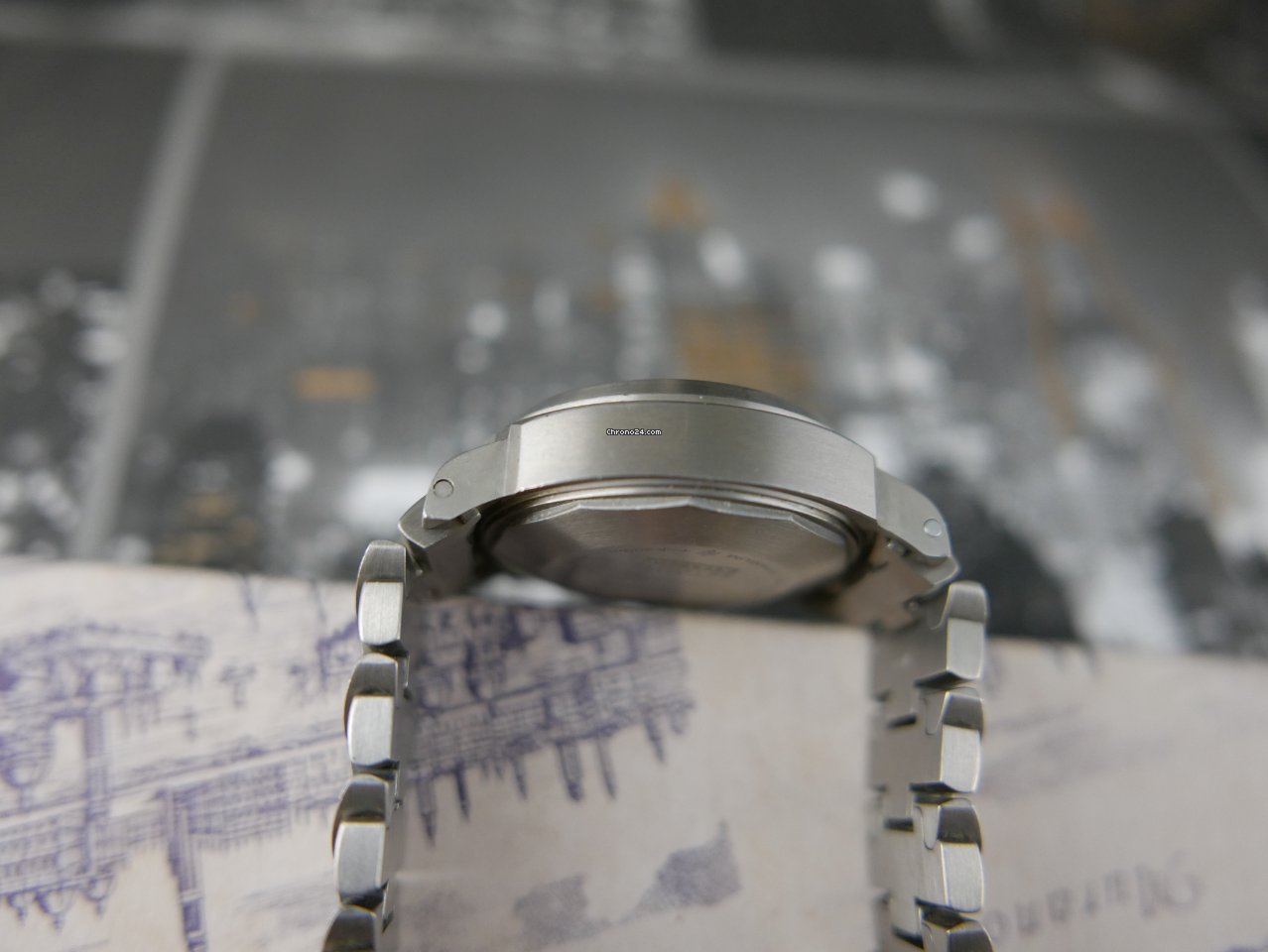 Panerai Titanium PAM 00283 Replica 7
