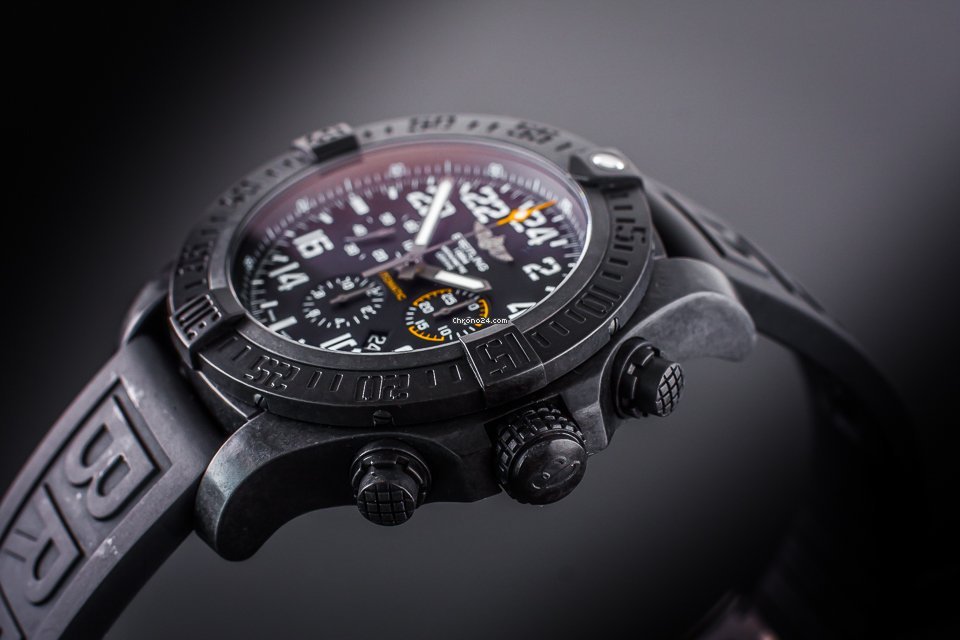 IMG_9081 Breitling Avenger Hurricane Mens watch Unisex Automatic XB1210 Replica 7