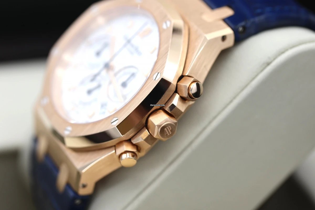 Audemars Piguet Royal Oak Chronograph Mens watch Unisex Automatic Rose gold 26022OR.OO.D088CR.01 Replica 7