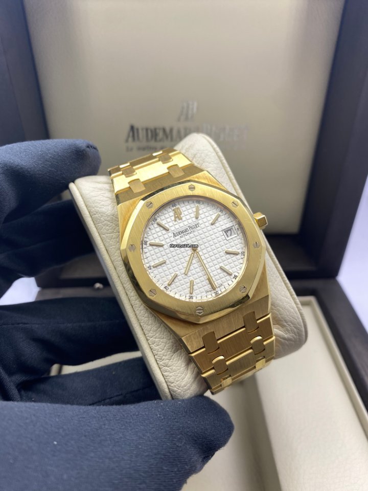 IMG_9081 Audemars Piguet Royal Oak Jumbo Mens watch Unisex Automatic Yellow gold 15202BA.OO.0944BA.01 Replica 7
