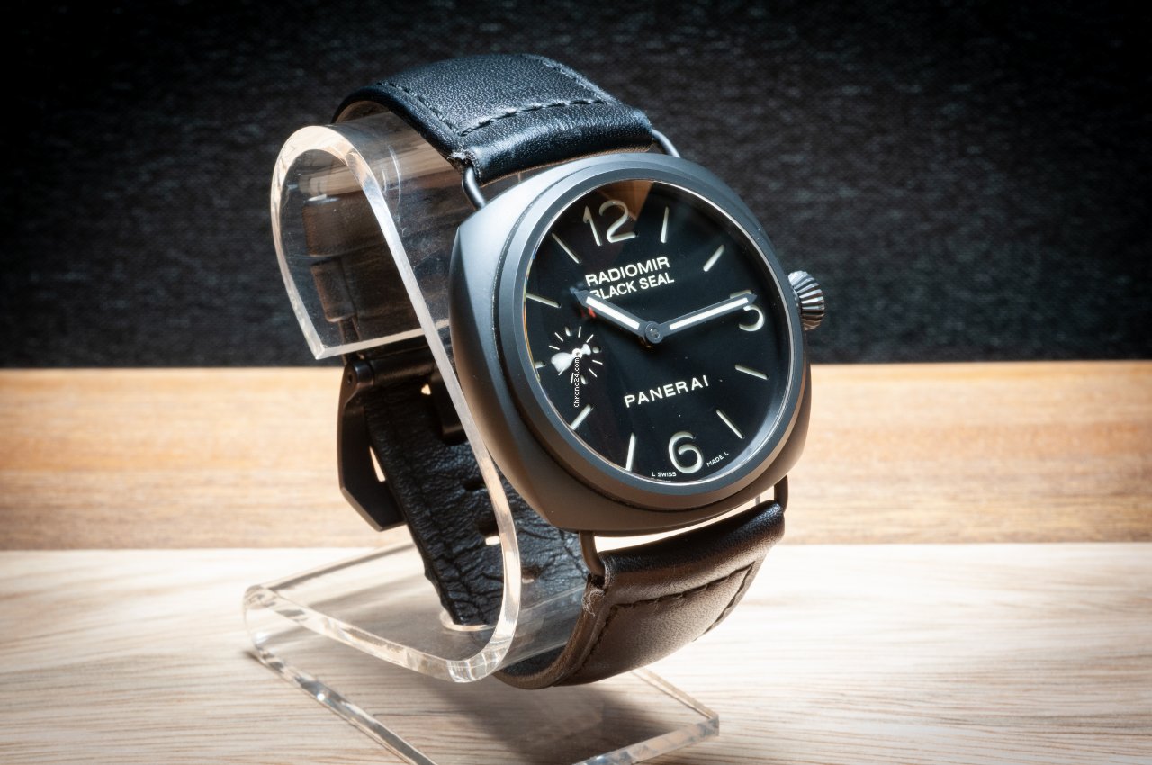 Panerai Radiomir Black Seal Mens watch Unisex Manual winding Ceramic PAM 00292 Replica 7