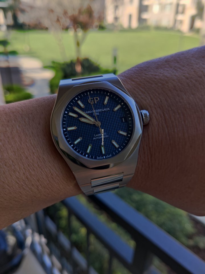 IMG_9081 Girard Perregaux Laureato Mens watch Unisex Automatic Steel 81010-11-431-11A Replica 7