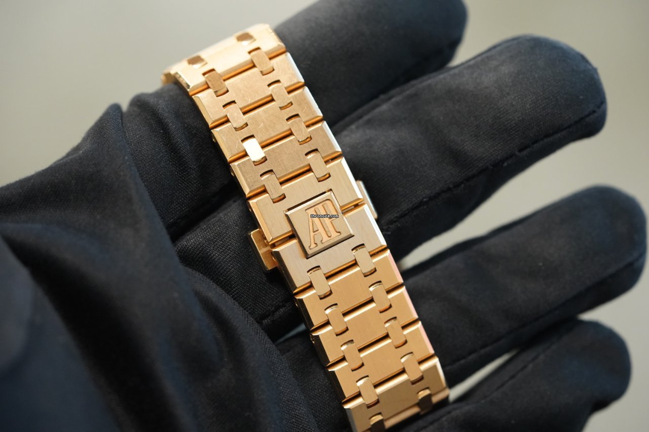 IMG_9081 Audemars Piguet Royal Oak Perpetual Calendar Mens watch Unisex Automatic Rose gold 26584OR.OO.1220OR.01 Replica 7