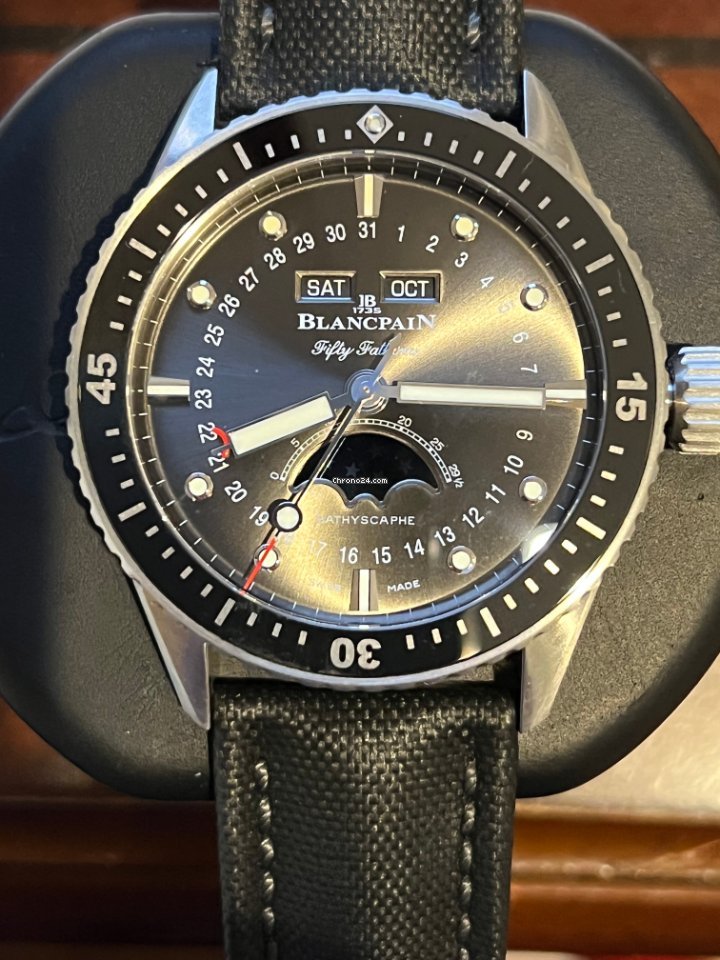 IMG_9081 Blancpain Fifty Fathoms Bathyscaphe Mens watch Unisex Automatic Titanium 5054-1110-B52A Replica 7