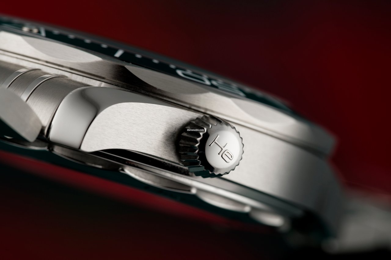 Omega Steel 210.30.42.20.01.001 Replica 7
