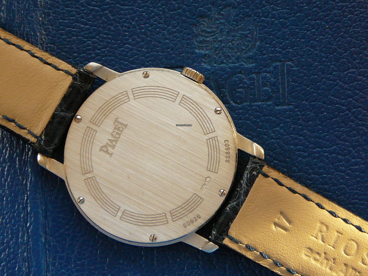 IMG_9081 Piaget Altiplano Mens watch Unisex Quartz White gold GAO24052 Replica 7