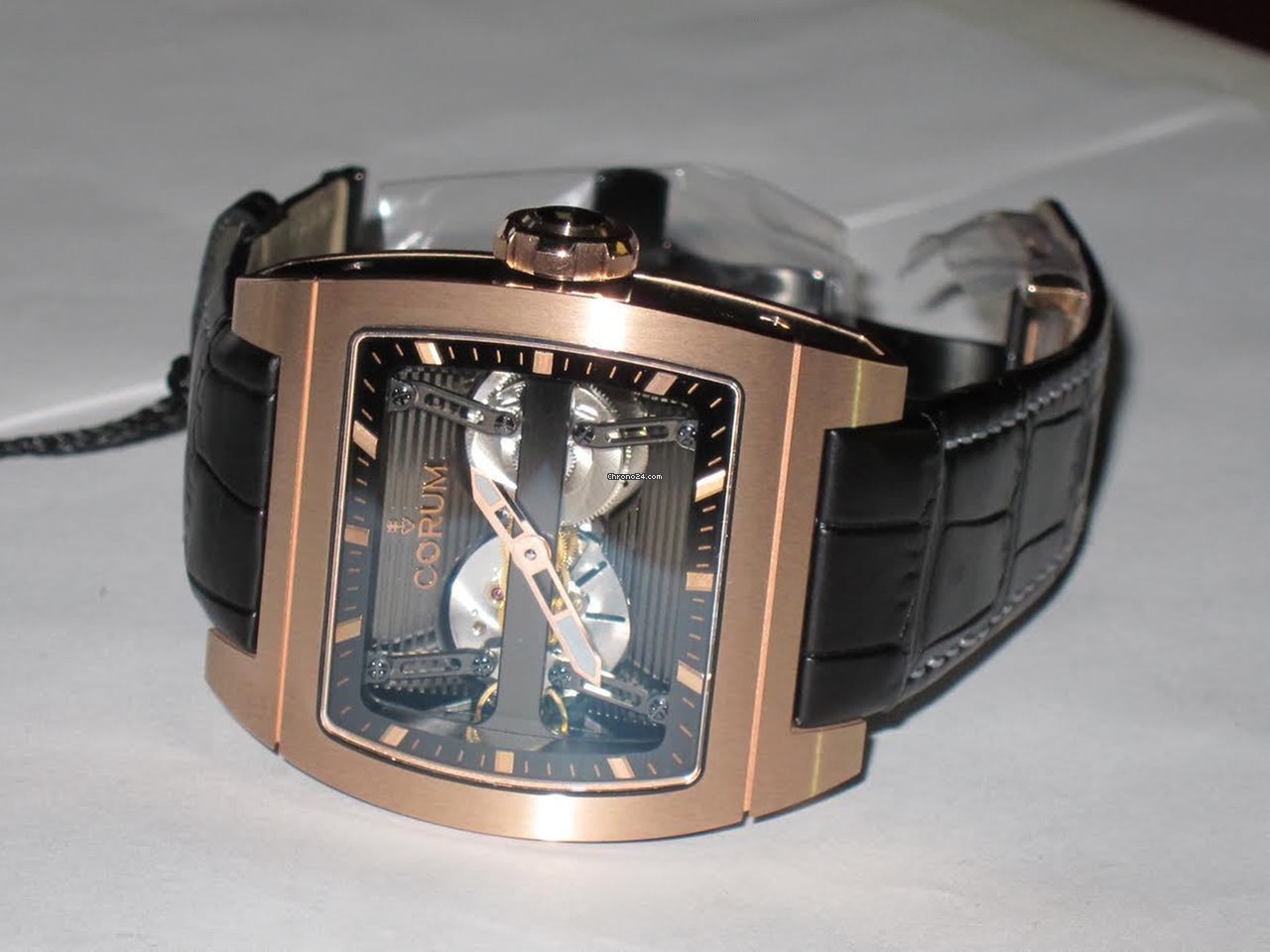 IMG_9081 Corum Ti-Bridge Mens watch Unisex Automatic Rose gold 207.201.05 0F01 0000 Replica 7