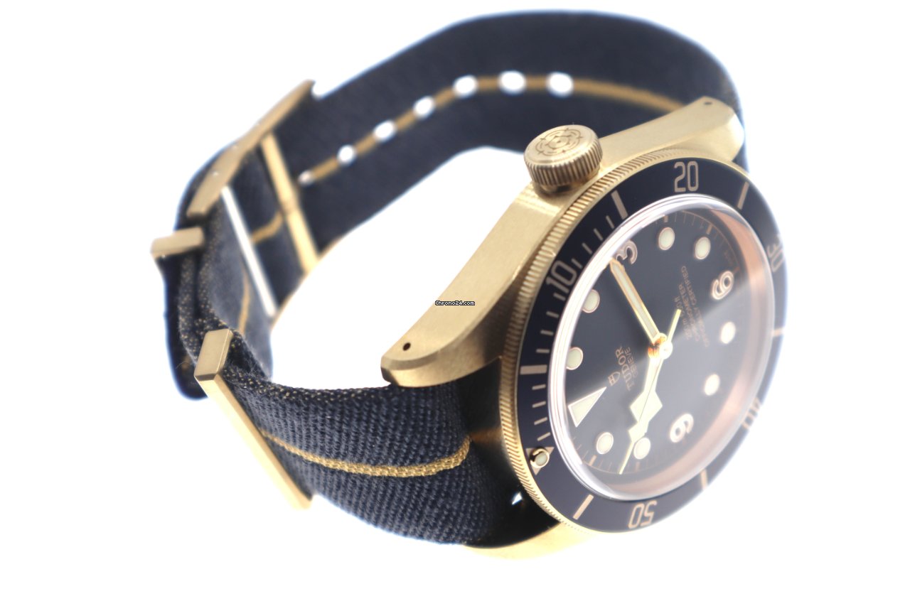 IMG_9081 Tudor Black Bay Bronze Mens watch Unisex Automatic Bronze 79250BB Replica 8