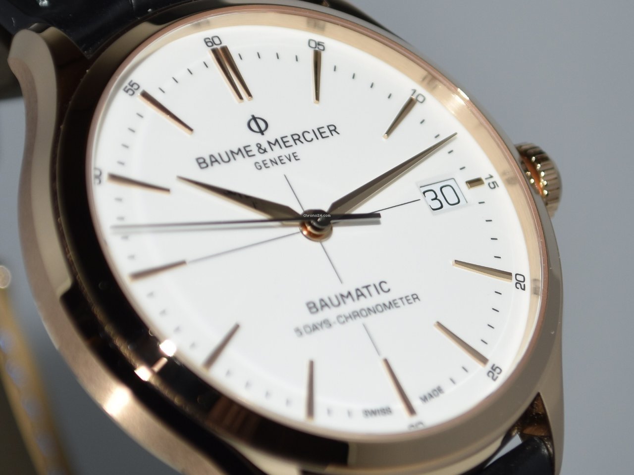 Baume & Mercier Clifton Mens watch Unisex Automatic Rose gold MOA10469 Replica 8