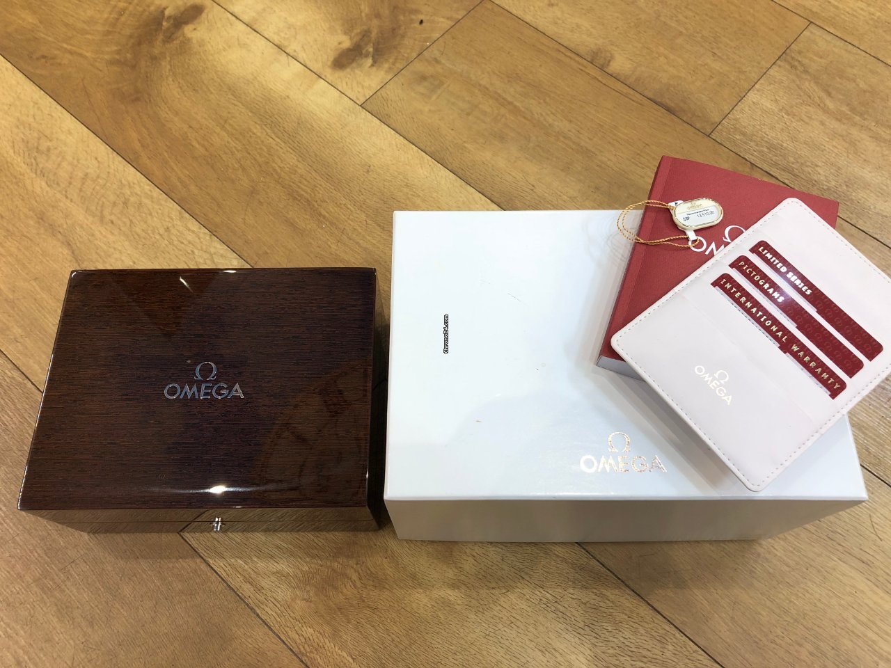 Omega Constellation Men Mens watch Unisex Automatic Red gold 123.53.38.21.02.001 Replica 8