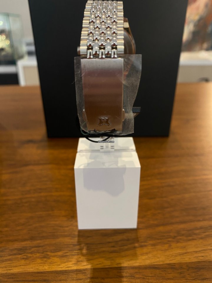 IMG_9081 Rado HyperChrome Womens watch Quartz Steel R33104918 Replica 8