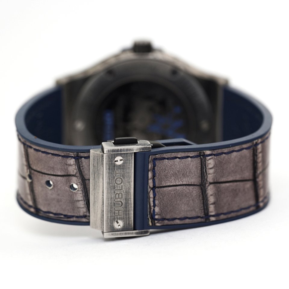 IMG_9081 Hublot Classic Fusion 45, 42, 38, 33 mm Mens watch Unisex Automatic Titanium 511.NX.6679.LR.OPX16 Replica 8